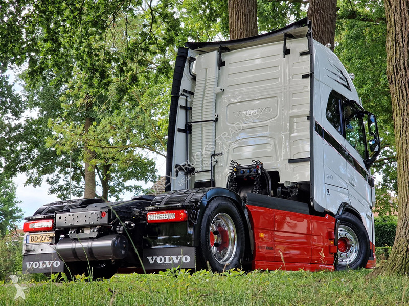 جرار Volvo Aero Globetrotter XL 4x2 - New -...