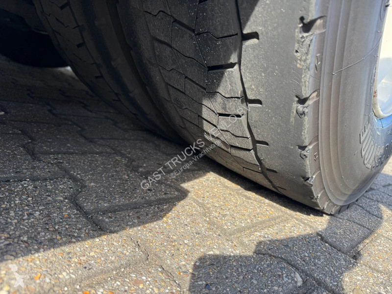 Trekker Volvo 500 Globetrotter XL Special /...