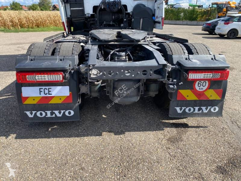 Tahač Volvo 460