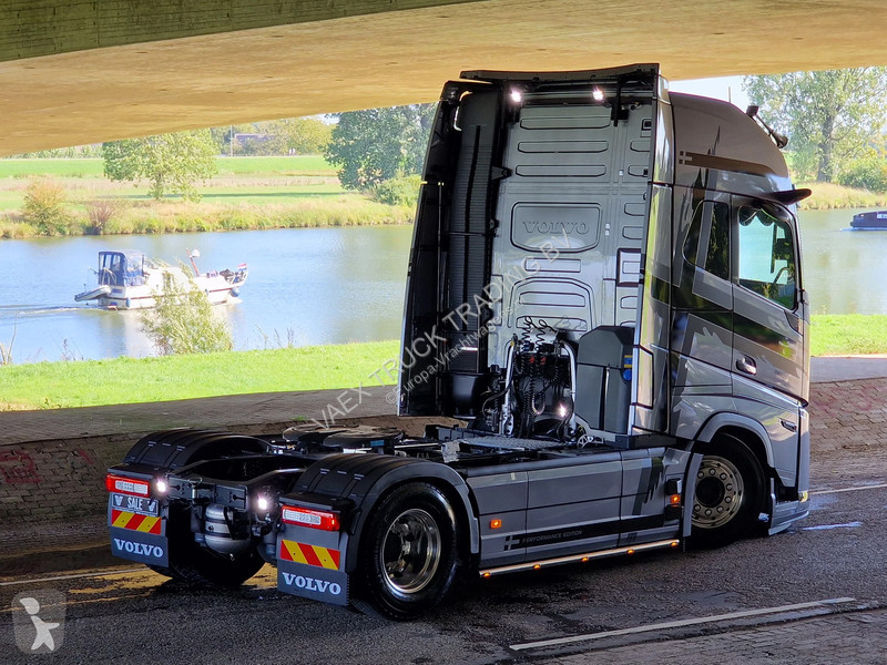 Nyergesvontató Volvo 16780 Globetrotter XL Aero...