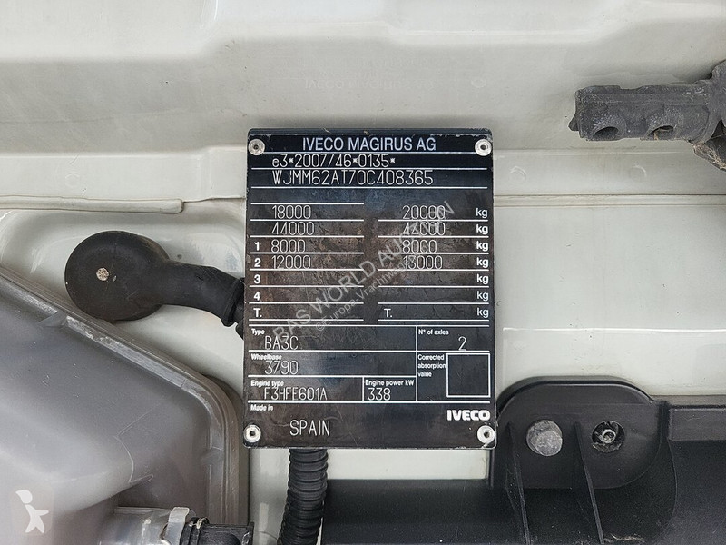 Nyergesvontató Iveco NP NP 460