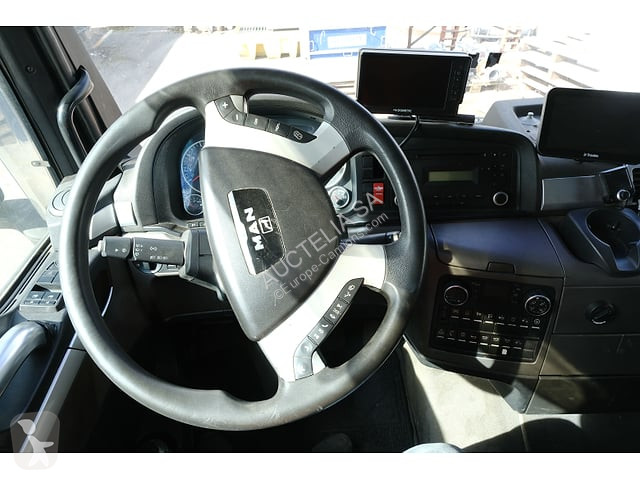MAN TGX26.480 tractor unit