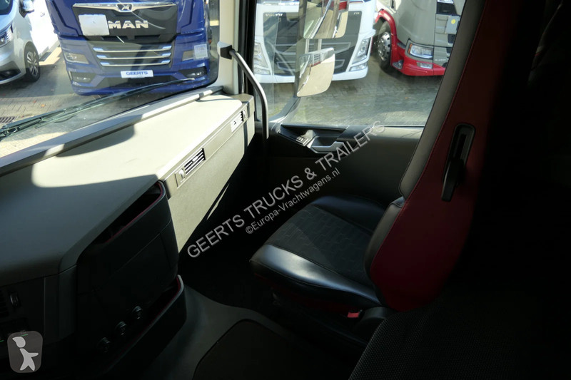 Traktor Volvo 500 | I-PARK-COOL | 2 Tanks |...
