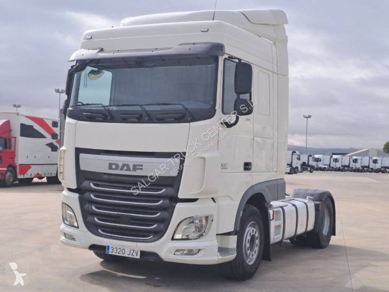 Traktor DAF