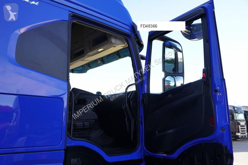 Влекач Iveco S-Way 460