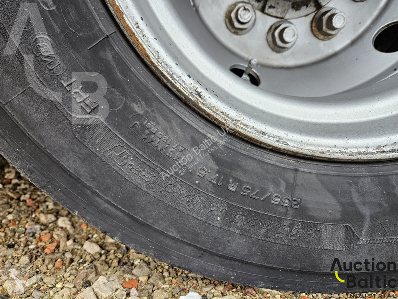 Traktor Renault D Wide