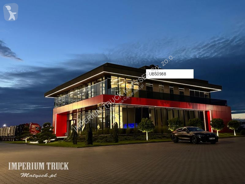 Влекач Iveco / 490