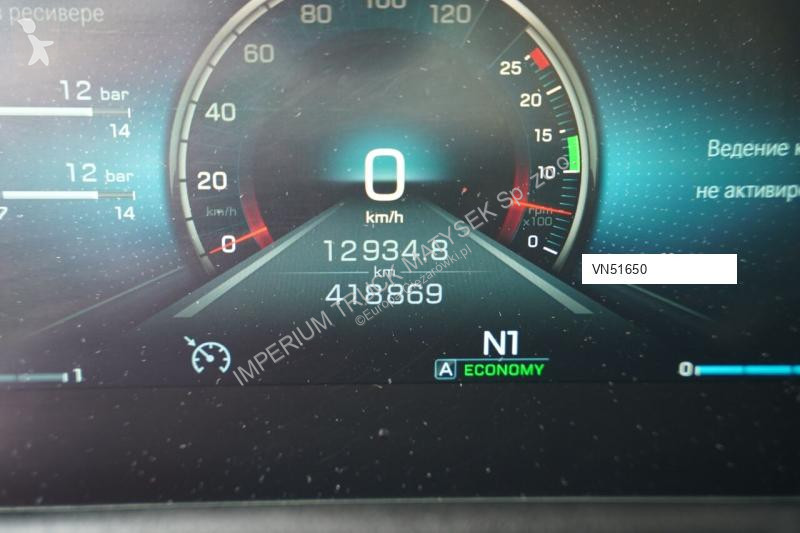 Влекач Mercedes ACTROS 1845