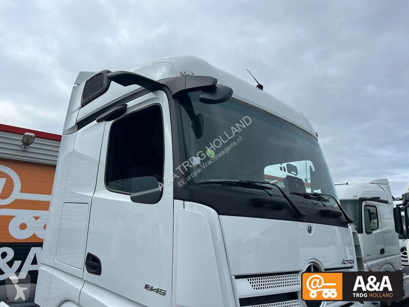 Tracteur Mercedes ACTROS 1845