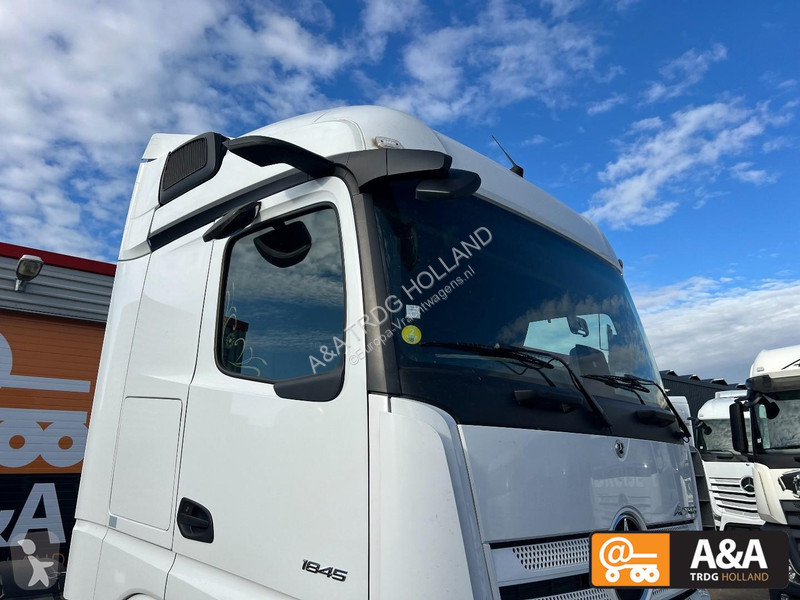 جرار Mercedes ACTROS 1845