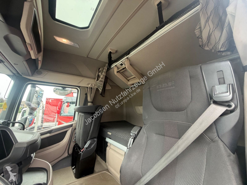 جرار DAF 530 FT Lowdeck/Mega Intarder