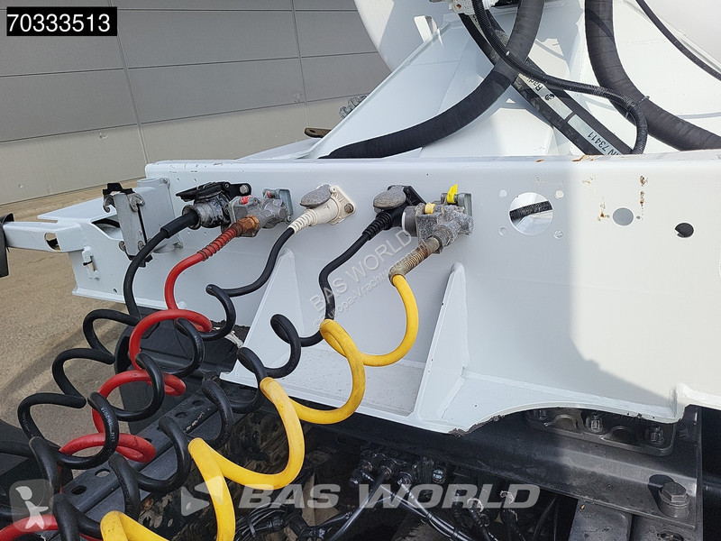 جرار Mercedes 1845 4X2 Concrete BPW 12m3...