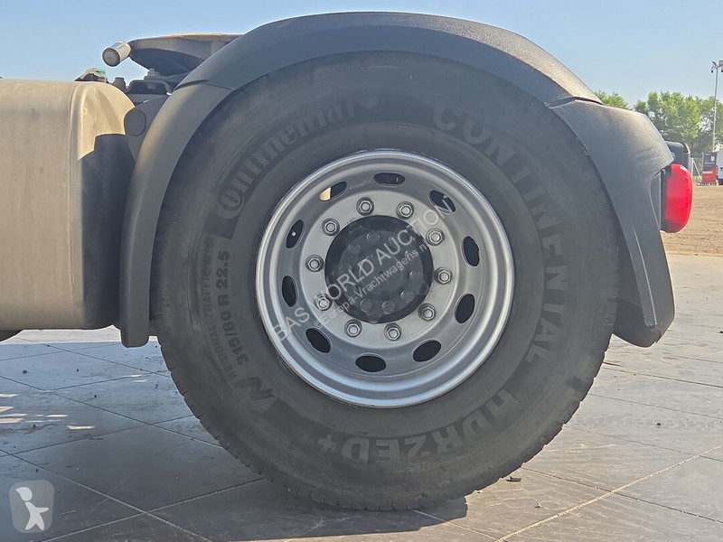 Cap tractor DAF 480
