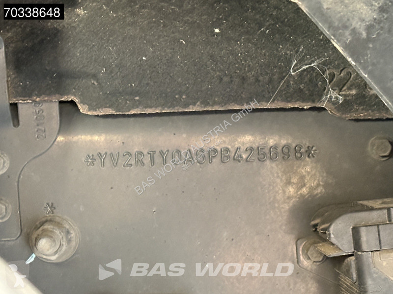 Traktor Volvo FH 460 4X2 Globe Mega 2x Tanks...