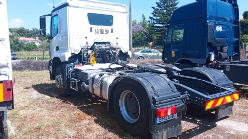 Traktor Mercedes