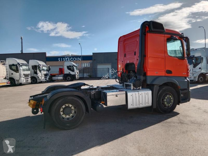 Traktor Mercedes 1842