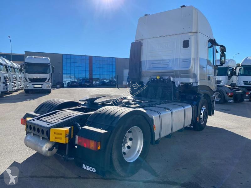 جرار Iveco AS 440 S 46 TP