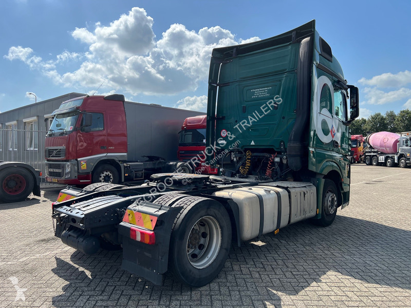 Traktor Mercedes 1845 BigSpace