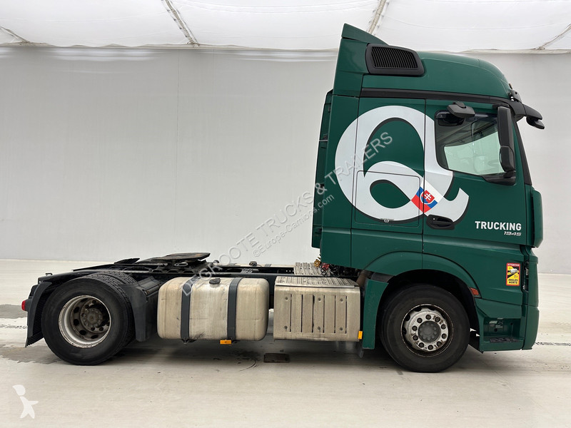 Traktor Mercedes 1845 BigSpace