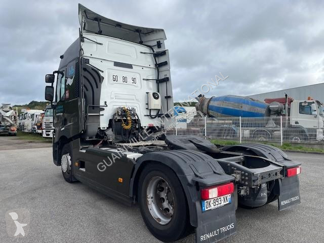 Traktor Renault 460 Gamme T