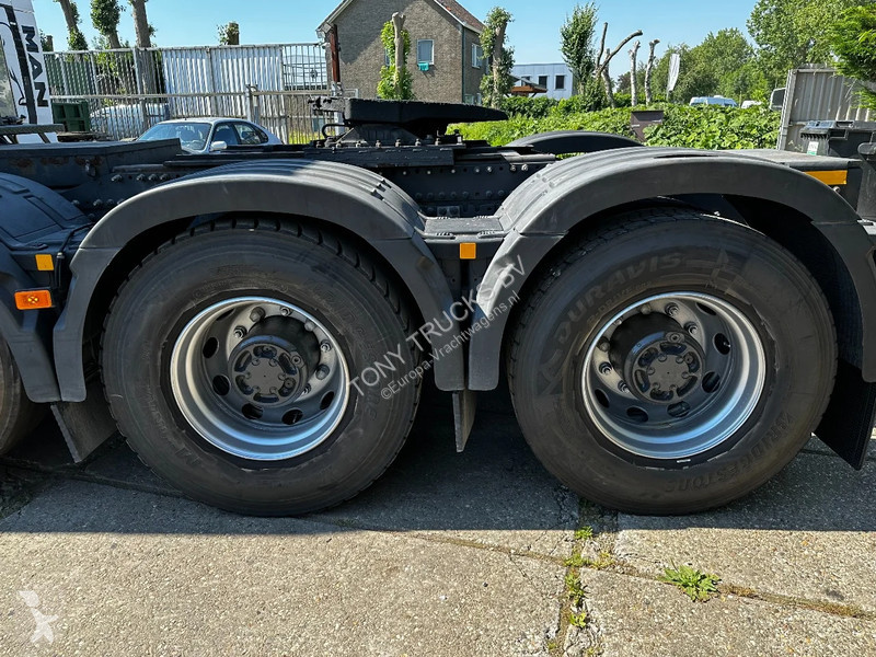 Tahač Volvo 16750 8X4 Tractor-unit Push-pull...