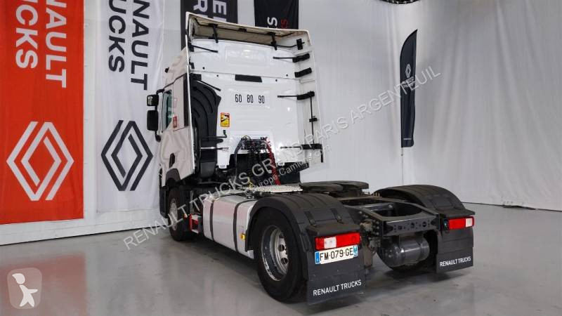 Tahač Renault