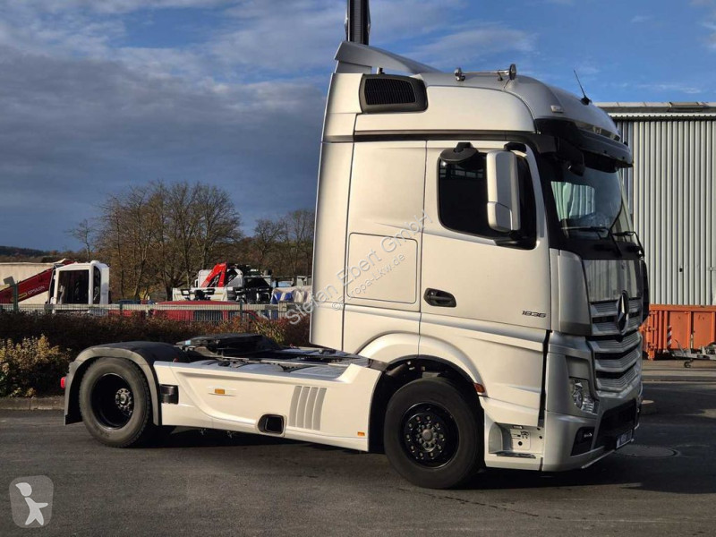 Trattore Stradale Mercedes 1851 LS Öl-Retarder...