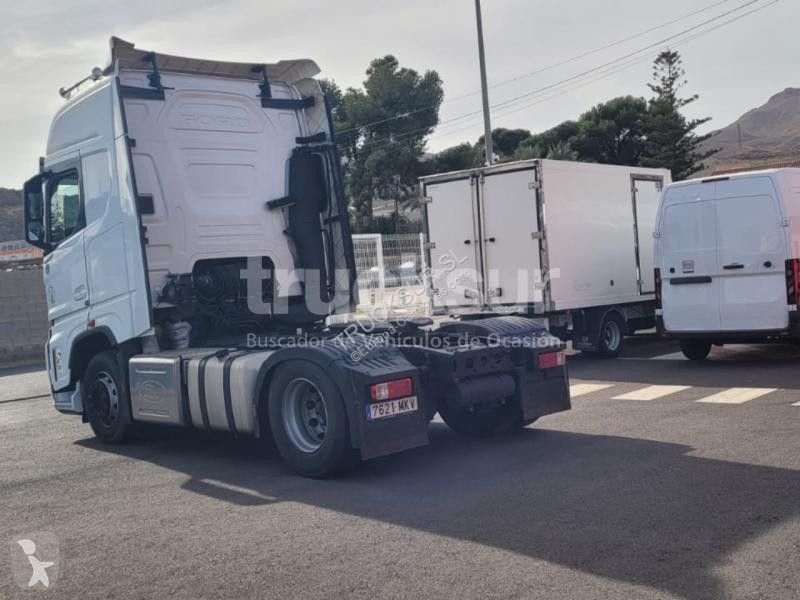 Traktor Ford F-MAX 500