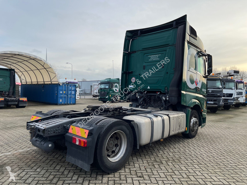 Traktor Mercedes 1845 BigSpace
