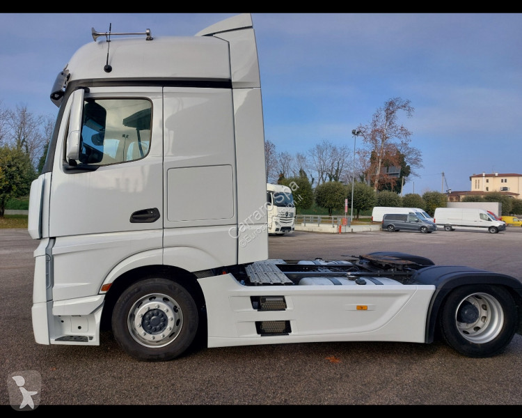 Trattore Stradale Mercedes 4 18 4x2