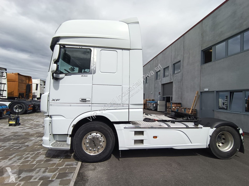 Tracteur DAF XF 530 FT
