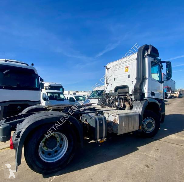 Traktor Mercedes