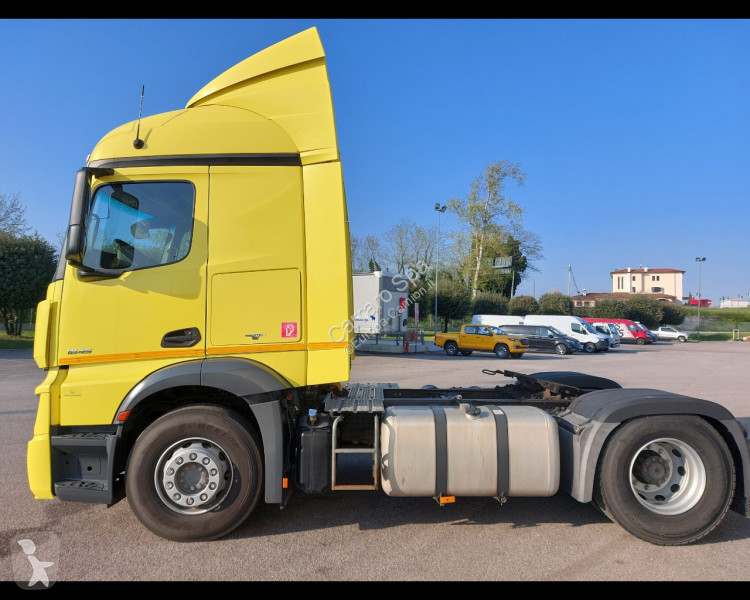 جرار Mercedes IV 18 2012