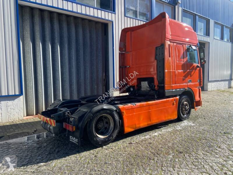 Cabeza tractora DAF