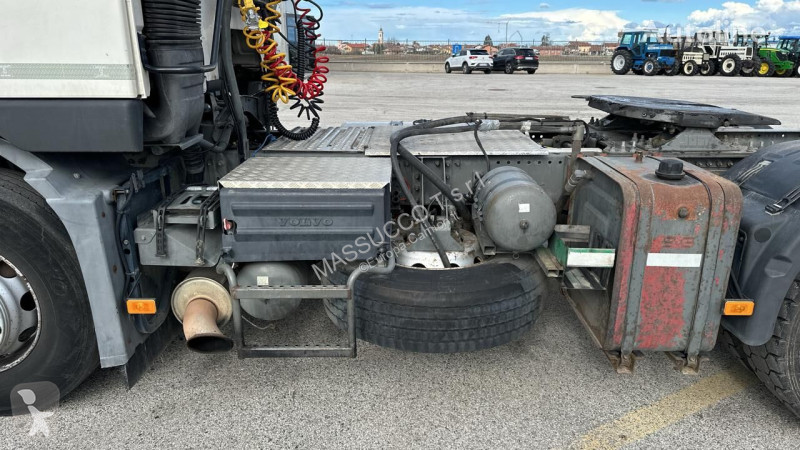 Traktor Volvo FM 9 4x2