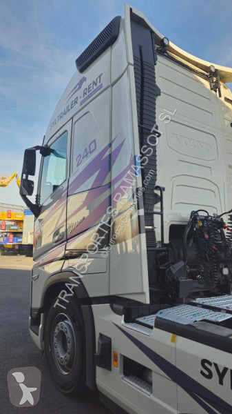 Tracteur Volvo 500 Globetrotter XXL (Location /...