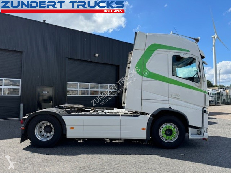 Traktor Volvo 500 GLOBETROTTER
