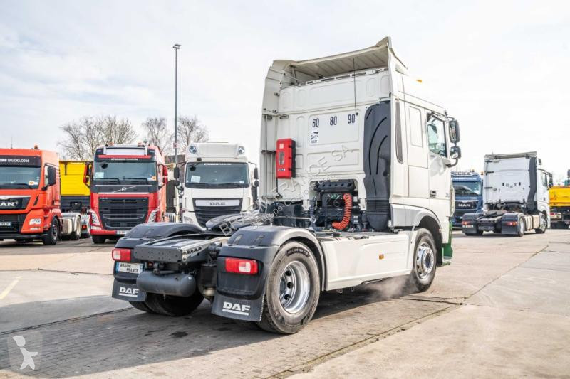 Traktor DAF + HYDRAULIQUE (50Ton)