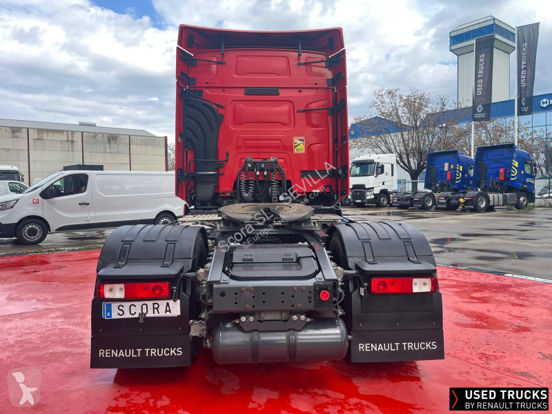 Traktor Renault