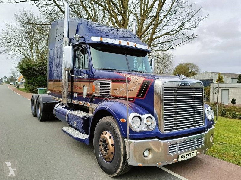 Traktor Freightliner 500 hp caterpillar truck...