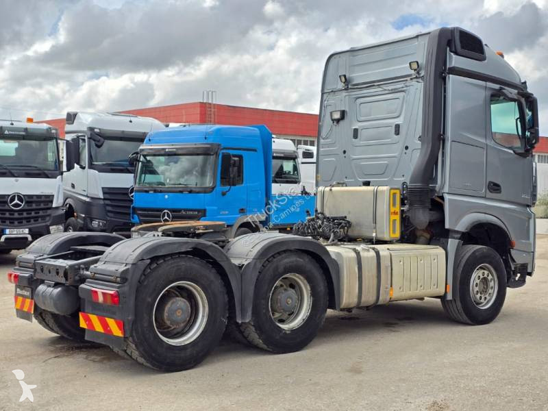 Tracteur Mercedes 2663