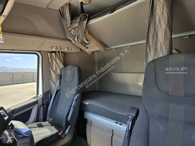 Traktor DAF 480 FT 4X2
