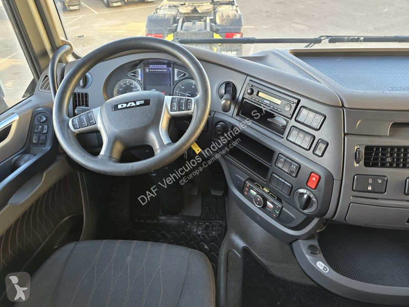 Traktor DAF 530 FT 4X2