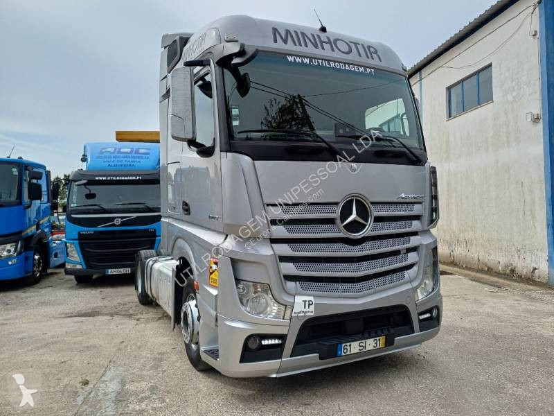 Traktor Mercedes