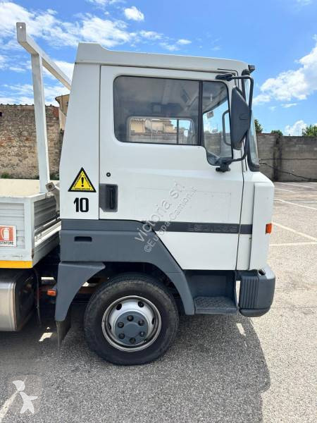 Tractor Nissan