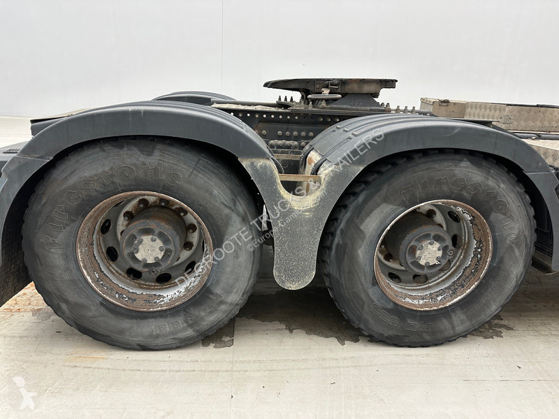 Tahač Volvo 750 - 6x4