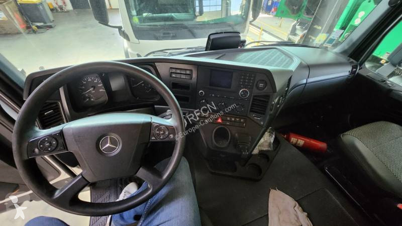 Traktor Mercedes