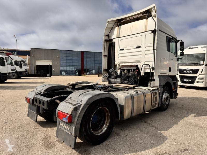 Traktor MAN 18.430