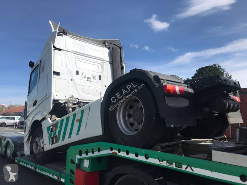 Traktor Mercedes