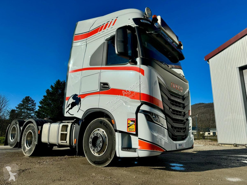 Traktor Iveco 570